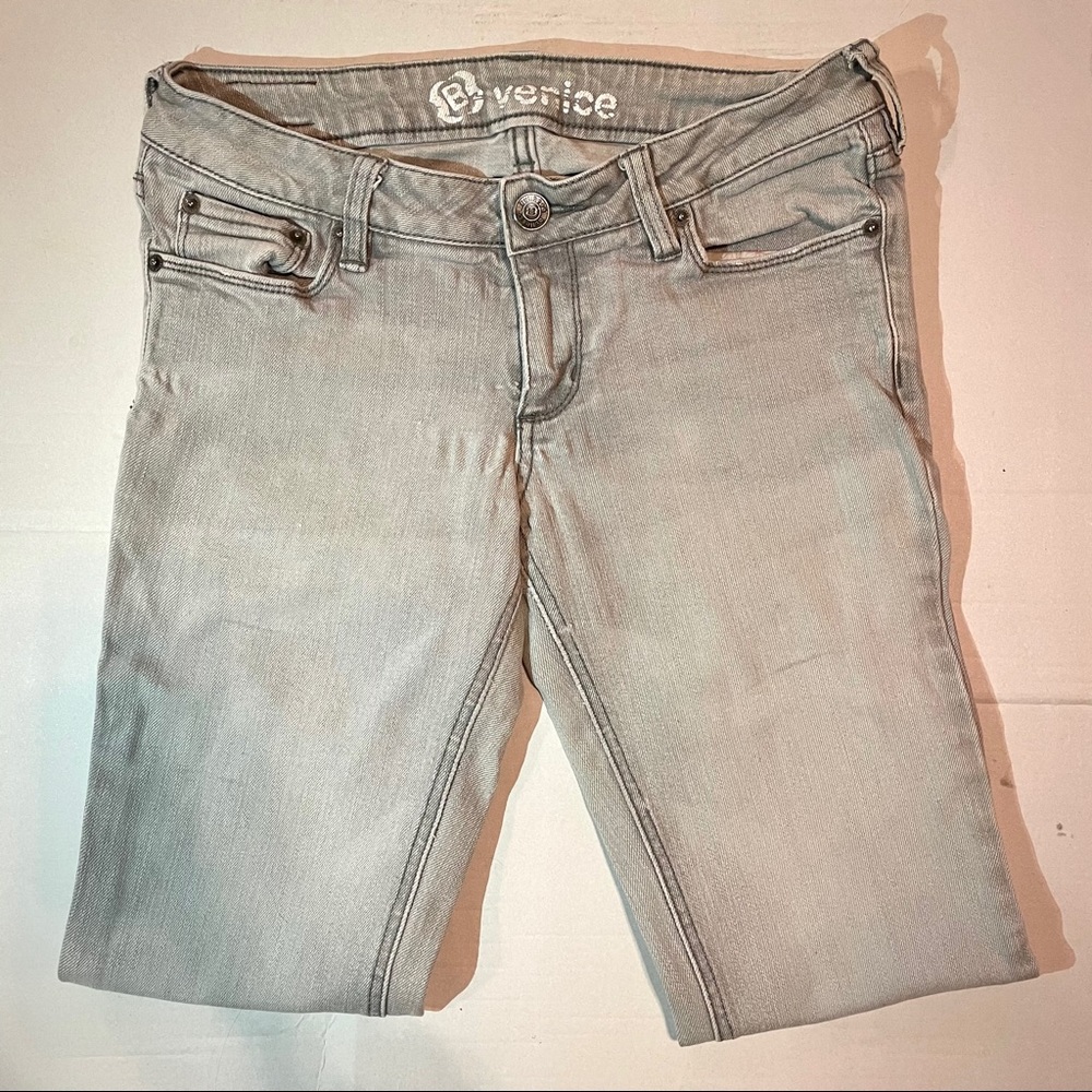 Grey Bullhead Venice Ladies’ Jeans